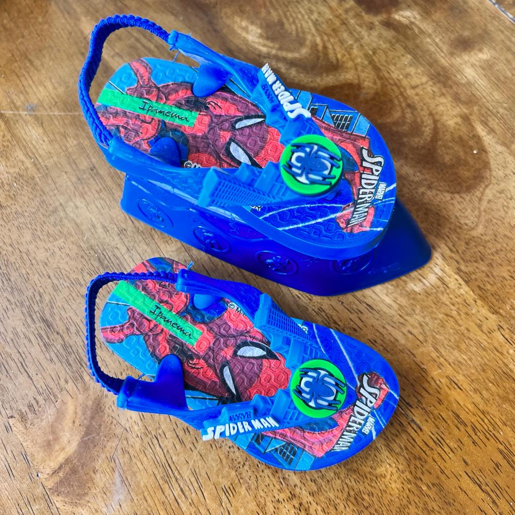 CHINELAS BEBE IPANEMA SPIDERMAN