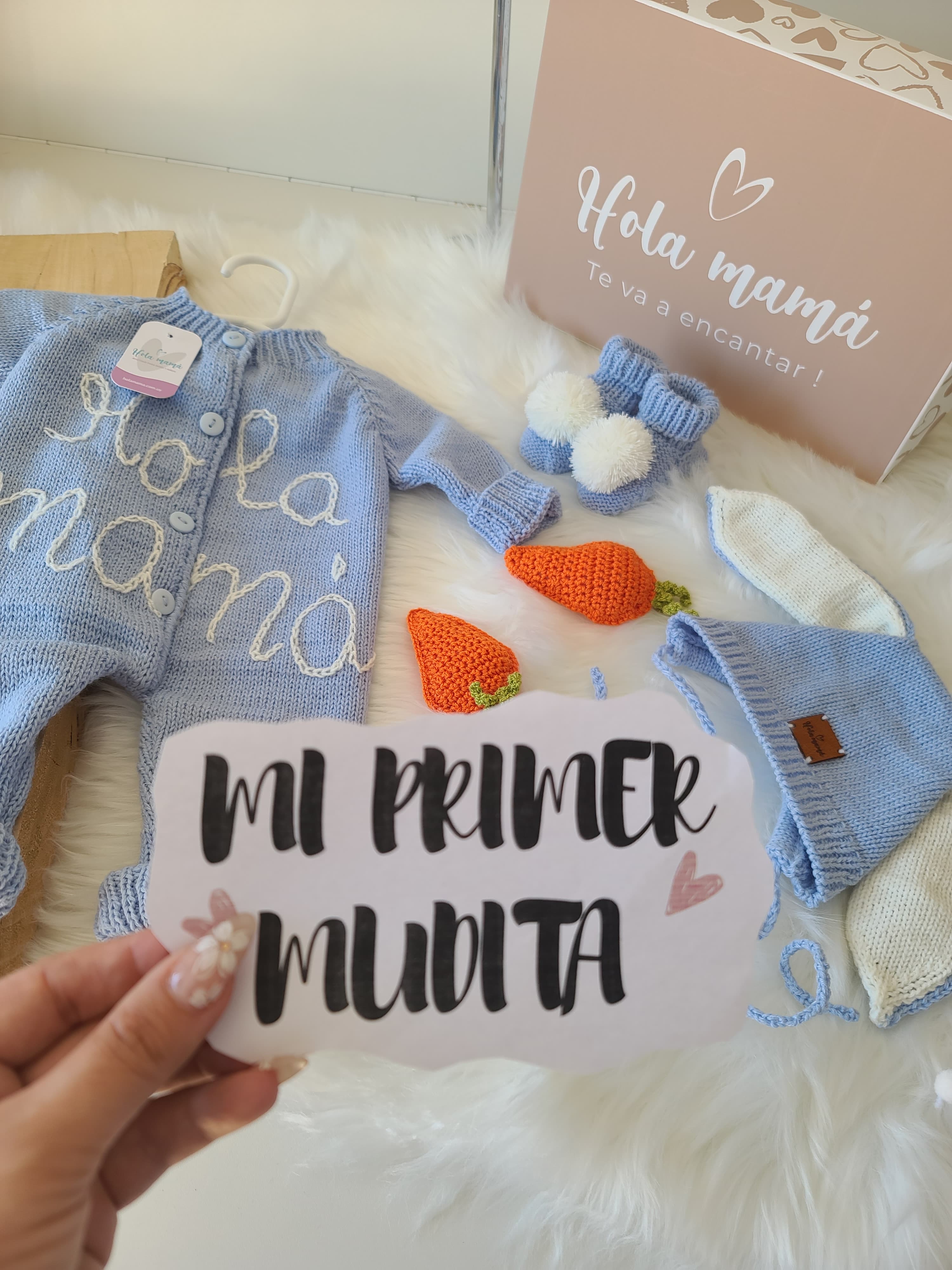 PRIMER MUDITA HOLA MAMA