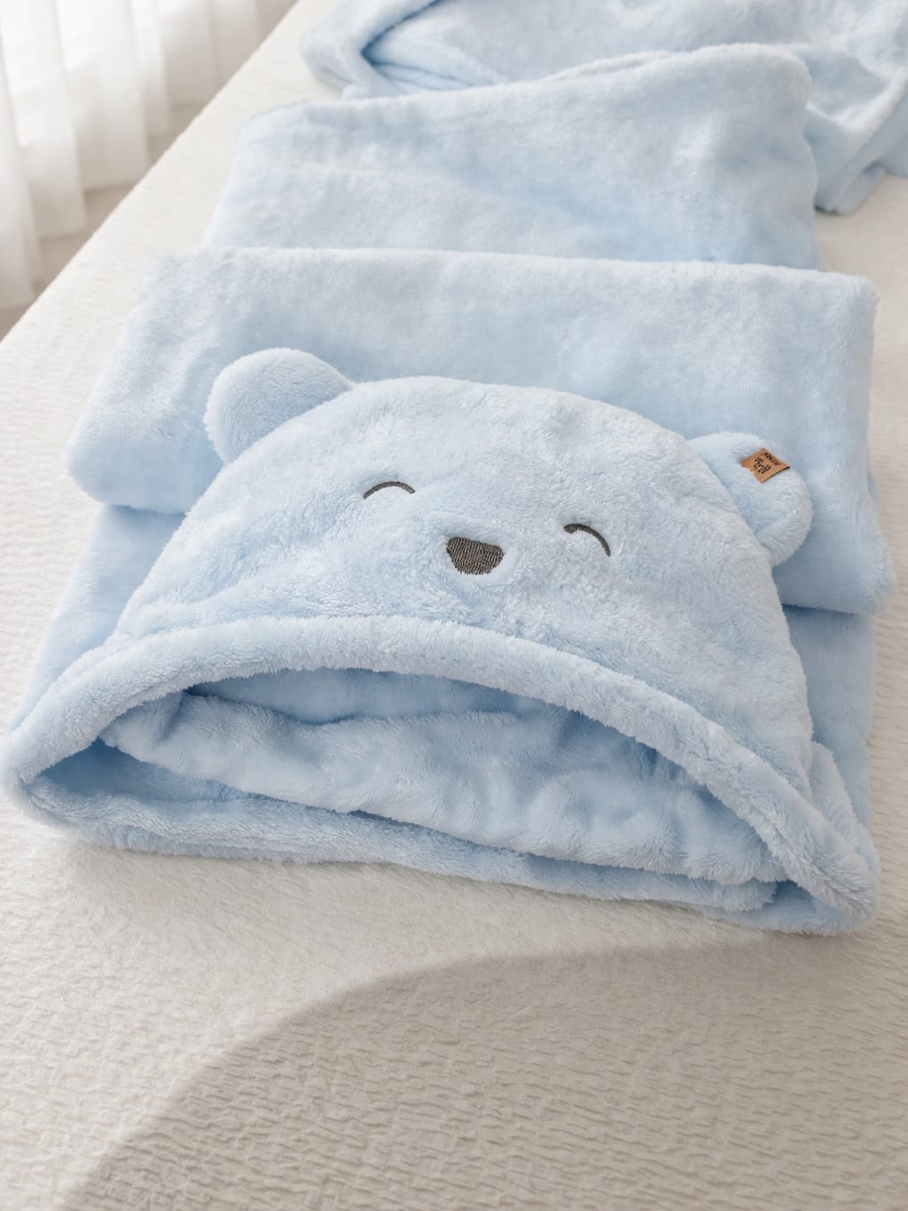 MANTA OSITO CON CAPUCHA