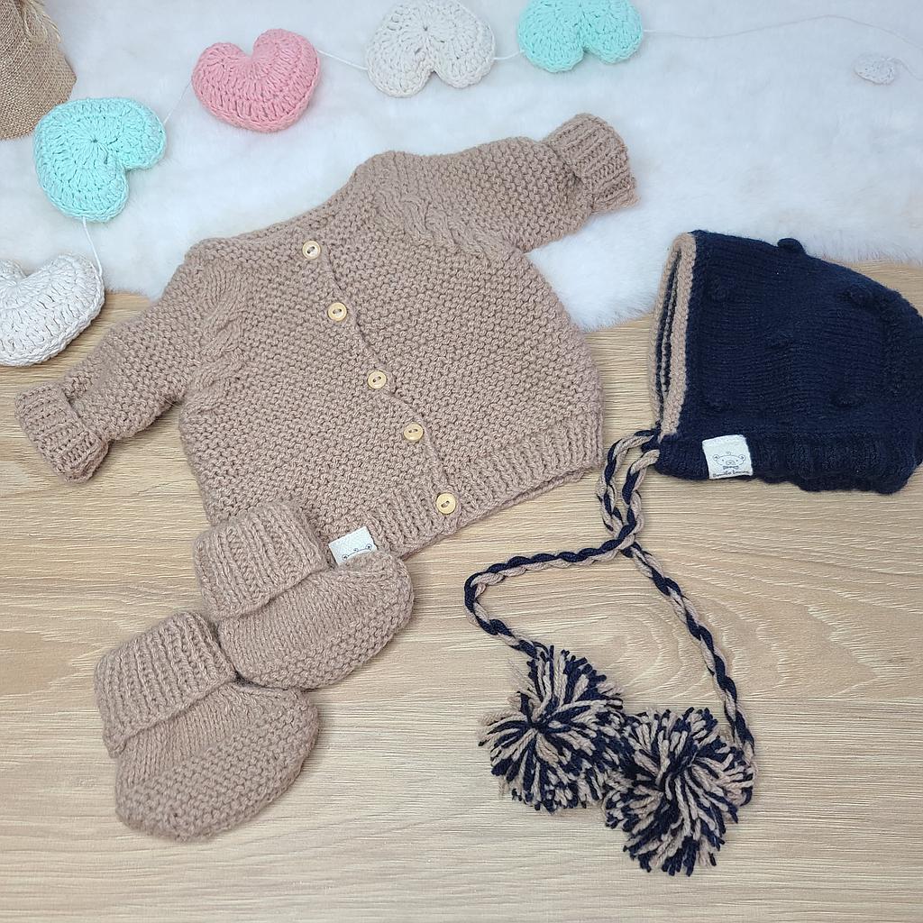 SACO+GORRO+ESCARPINES
