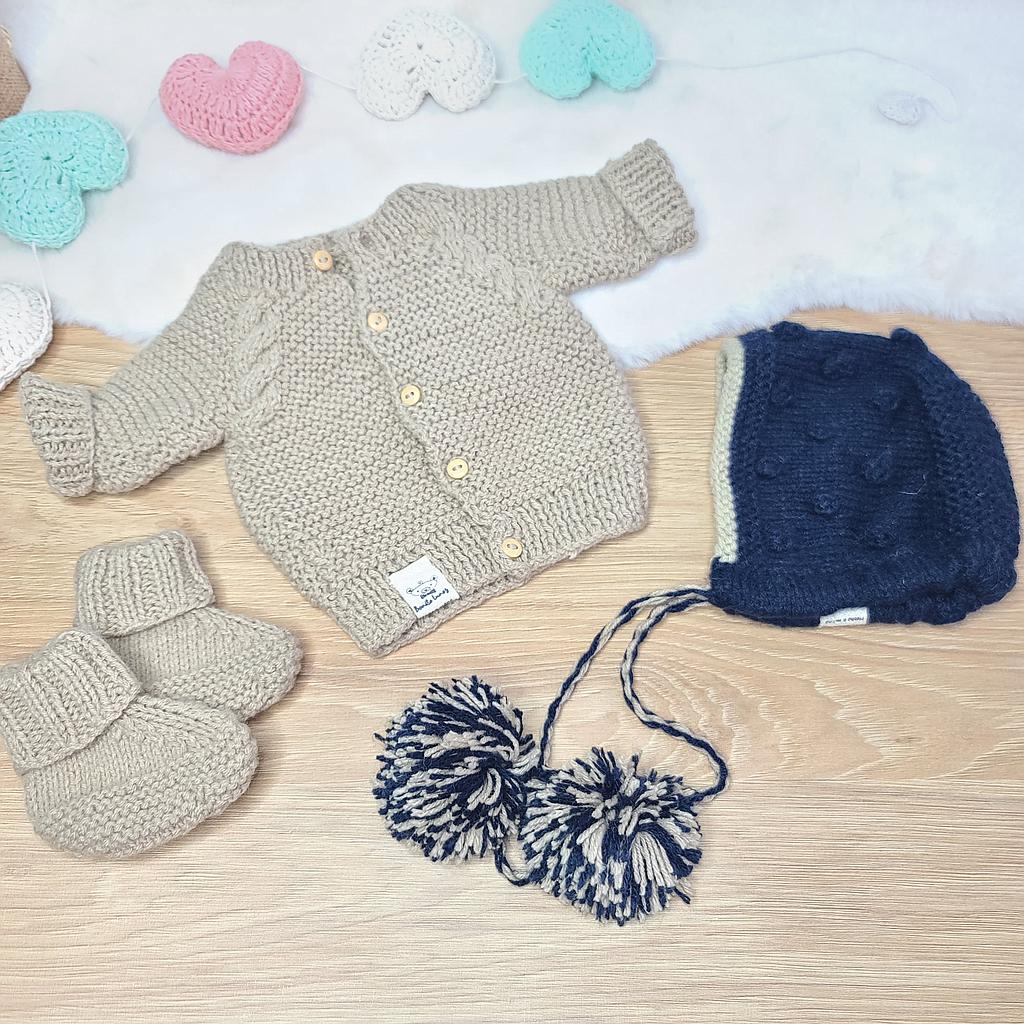 SACO+GORRO+ESCARPINES